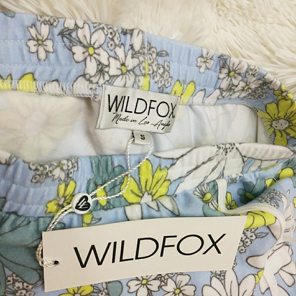NWT WILDFOX DAISY WALLPAPER LANE SHORTS SIZE S - Picture 5 of 8